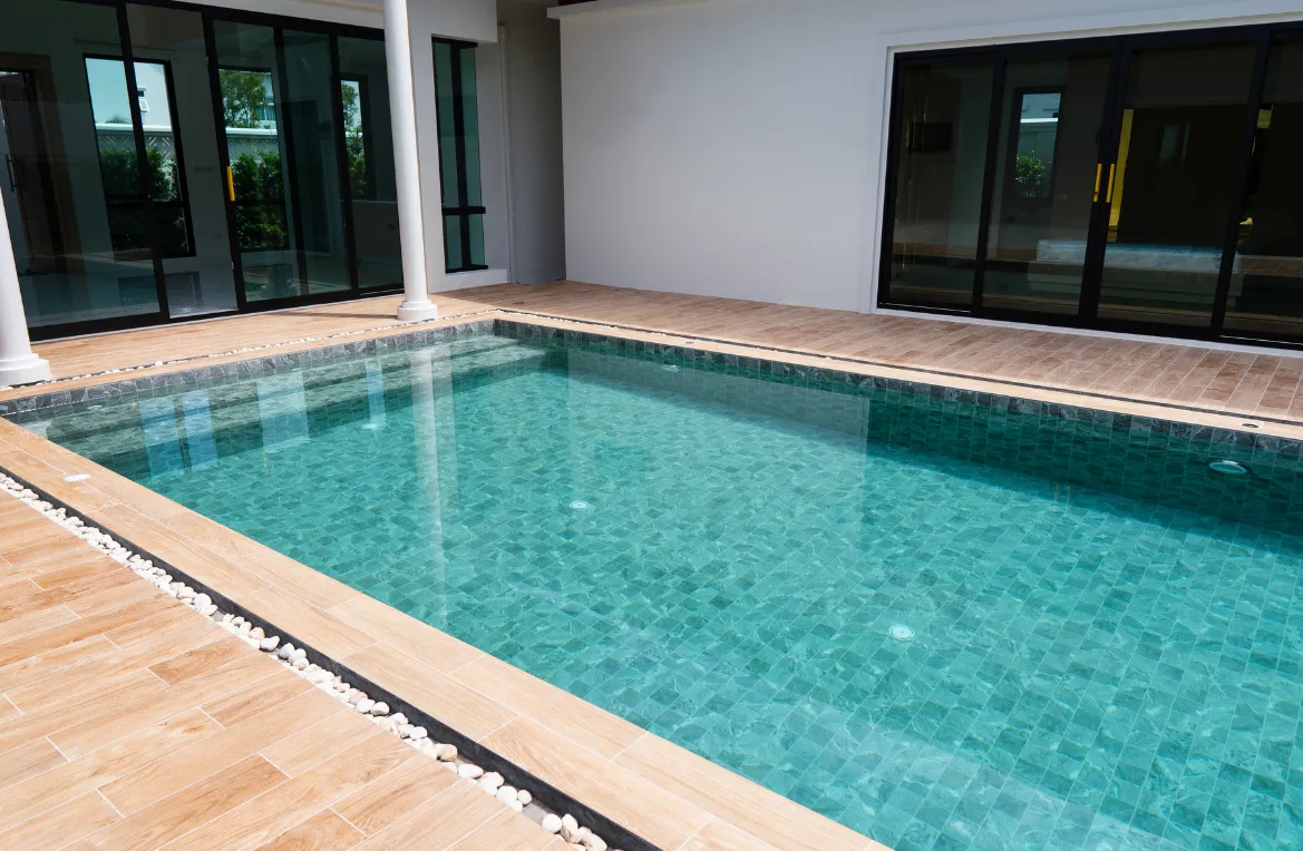 Dallas Pools Contractor cleaning and maintenance project