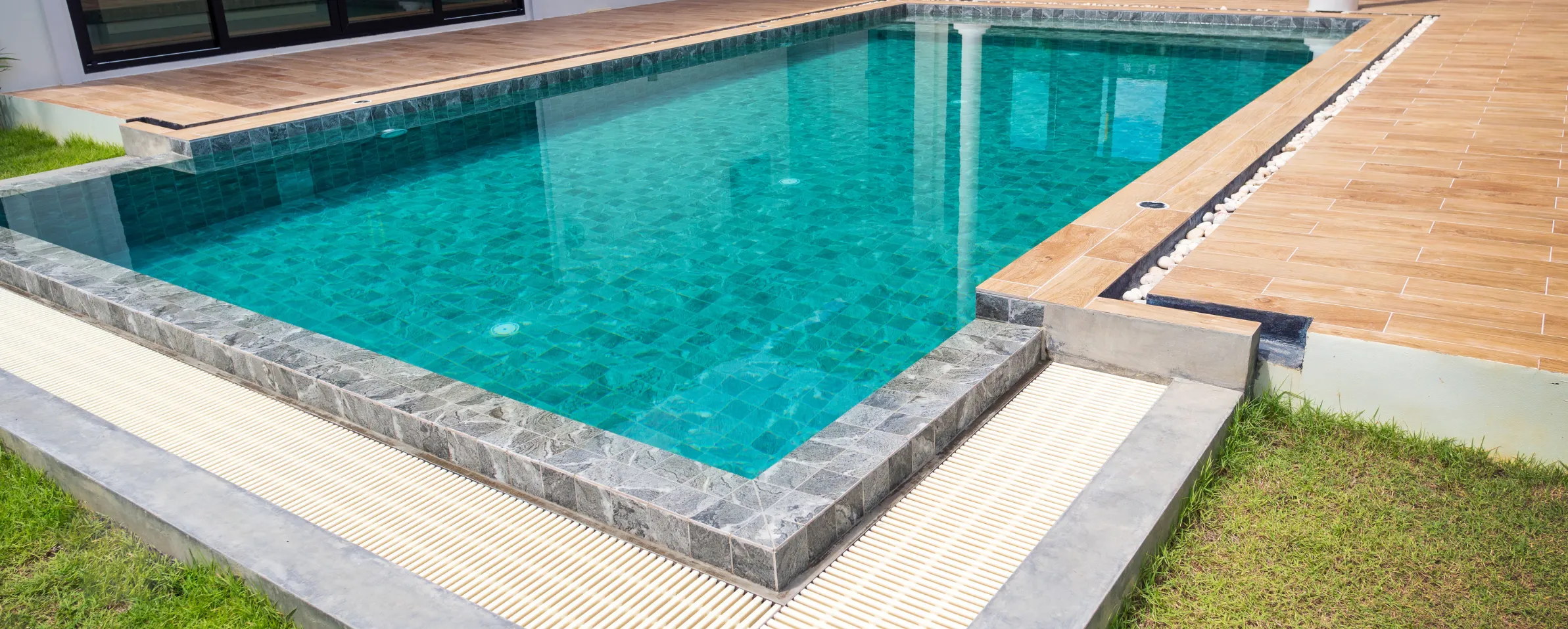 Pool cleaning and maintenance by Dallas Pools Contractor